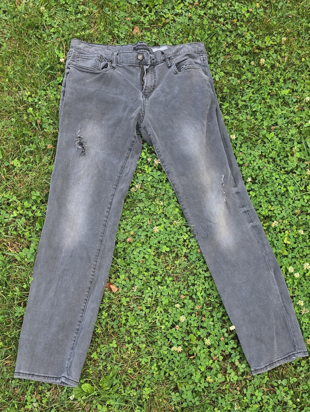 Aeropostale Men's Washed Black Slim Straight Jeans